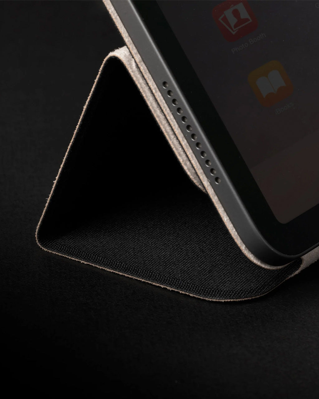 Native Union W.F.A iPad Folio | Black