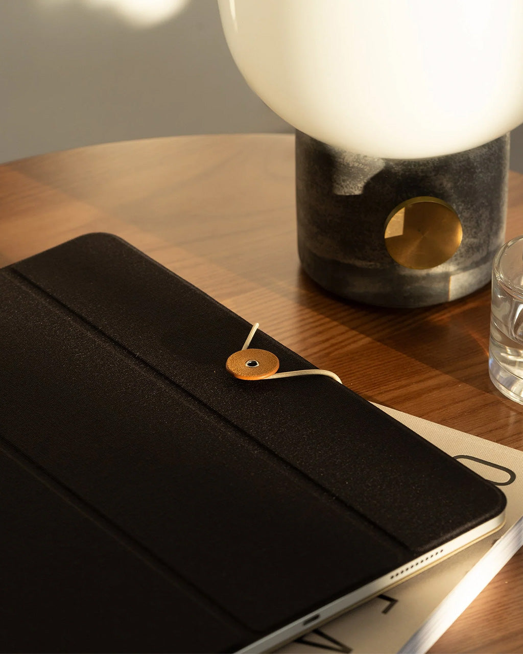 Native Union W.F.A iPad Folio | Black