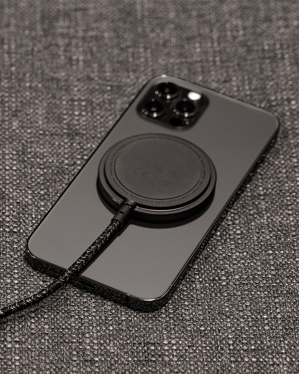 Native Union Snap Magnetic Wireless Charger - Cosmos