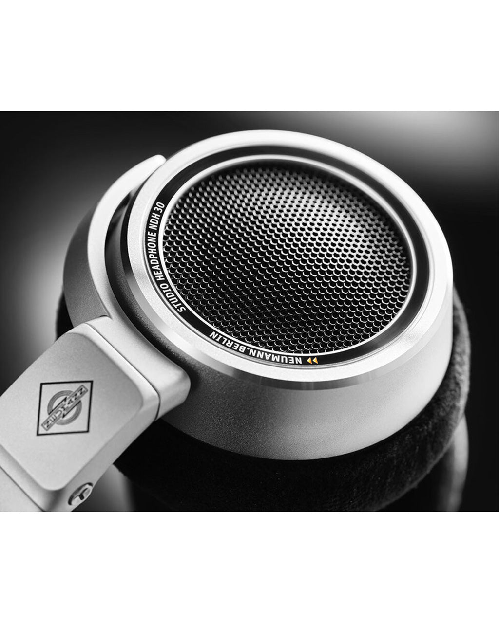 Neumann NHD 30 Premium Closed-Back Studio Headphones